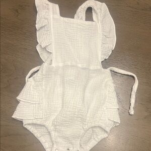 SHEIN White Ruffled Kids One Piece